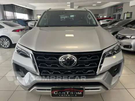 HILUX SW4