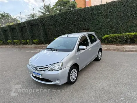 Toyota ETIOS 1.3 X 16V 4 portas
