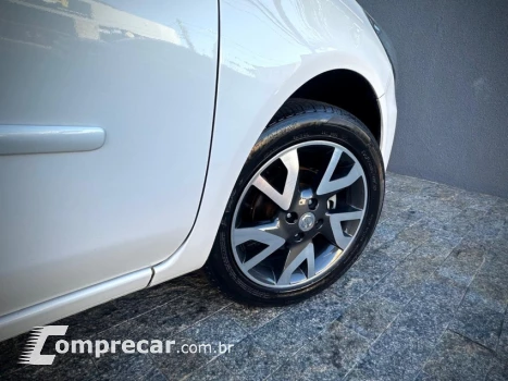 VERSA 1.6 16vstart Unique