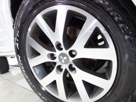 PAJERO TR4 - 2.0 4X2 16V 140CV 4P AUTOMÁTICO