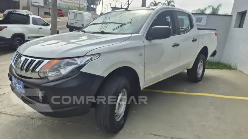 Mitsubishi L200 TRITON 2.4 16V Turbo Sport GL CD 4X4 4 portas