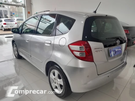 Fit 1.4 16V 4P LX FLEX