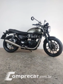 TRIUMPH STREET TWIN