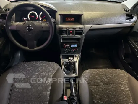 VECTRA 2.0 MPFI Expression 8V