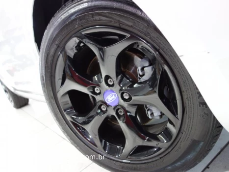 FOCUS HATCH - 2.0 GLX 16V 4P MANUAL