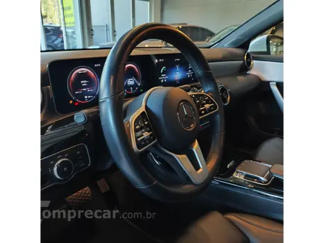 A 200 1.3 CGI GASOLINA ADVANCE SEDAN 7G-DCT