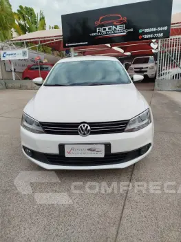 Volkswagen JETTA Comfortline 2.0 T.Flex 8V 4p Tipt. 4 portas