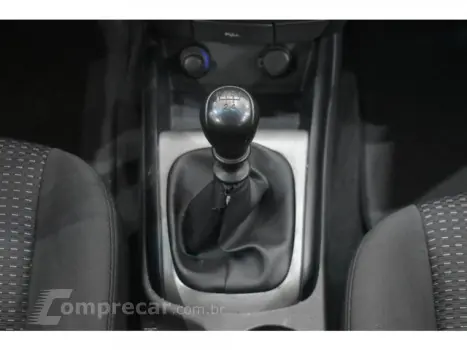 I30 - 2.0 MPFI GLS 16V 4P MANUAL