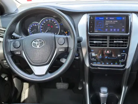 Yaris Sedan 1.5 XL Plus Tech CVT (Flex)