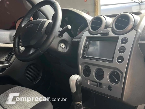 FIESTA 1.6 SE SEDAN 16V FLEX 4P MANUAL