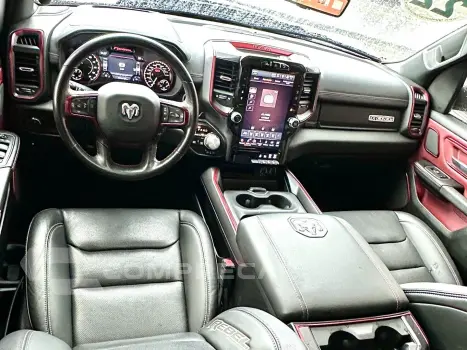 1500 5.7 V8 GASOLINA REBEL CD 4X4 AUTOMÁTICO