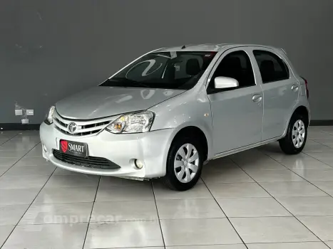 Toyota ETIOS 1.3 X 16V FLEX 4P MANUAL 5 portas
