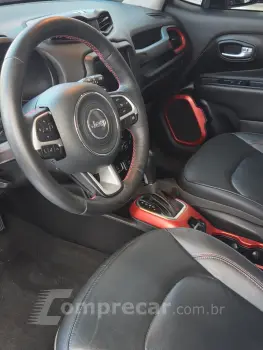 RENEGADE 2.0 16V Turbo Trailhawk 4X4