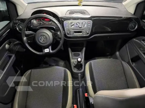 up! cross 1.0 TSI Total Flex 12V 5p