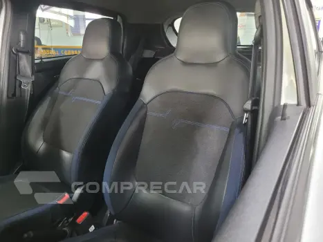 Kwid KWID Intense 1.0 Flex 12V 5p Mec.