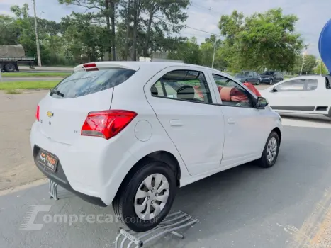 Onix Hatch 1.0 12V 4P FLEX LT