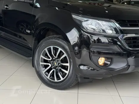 S10 2.8 12V HIGH COUNTRY CABINE DUPLA 4X4 TURBO DIESEL AUTOM