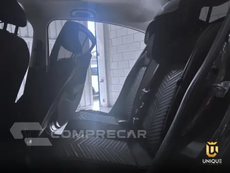 FASTBACK - 1.0 TURBO 200 AUDACE CVT