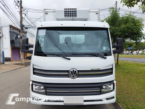 Volkswagen Delivery 9.170 Prime + Bau Refrigerado até -18ºC 2 portas