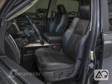 CLASSIC 5.7 V8 Laramie Night Edition CD 4X4