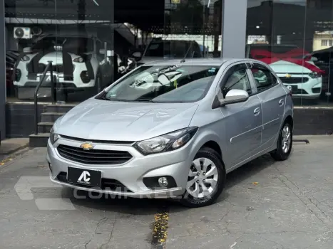 ONIX HATCH LT 1.0 8V FlexPower 5p Mec.