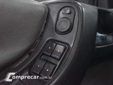 ZAFIRA - 2.0 MPFI EXPRESSION 8V 4P AUTOMÁTICO