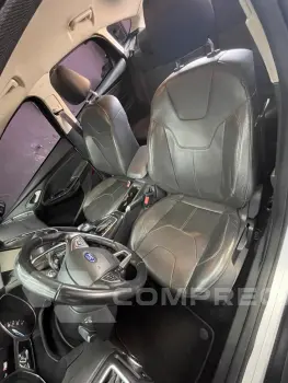 FOCUS 2.0 Titanium Hatch 16V