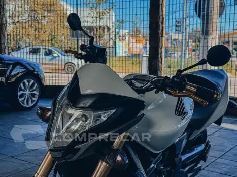 CB 600F Hornet