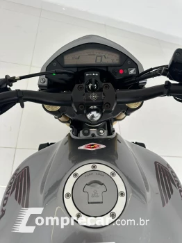CB 600F HORNET / HONDA