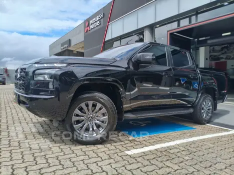 Mitsubishi TRITON 2.4 Biturbo CD Hpe-s 4X4 4 portas