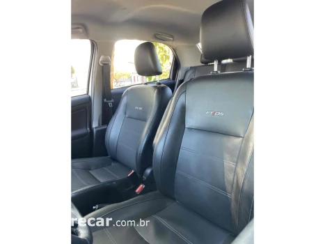 ETIOS 1.5 PLATINUM SEDAN 16V FLEX 4P AUTOMÁTICO