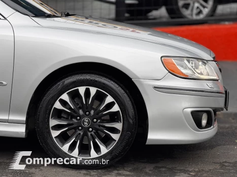 AZERA GLS 3.3 V6 24V 4p Aut.