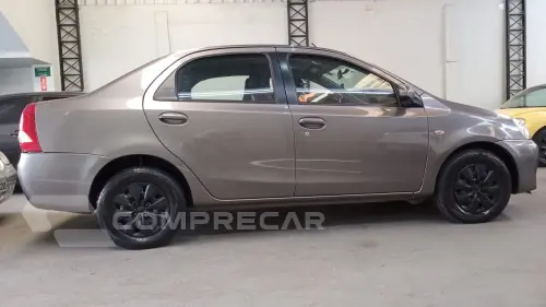 ETIOS 1.5 XS Sedan 16V
