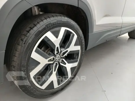 TAOS 1.4 250 TSI TOTAL FLEX HIGHLINE AUTOMÁTICO