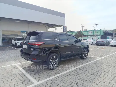HILUX SW4 2.8 D-4D TURBO DIESEL SRX PLATINUM 7L 4