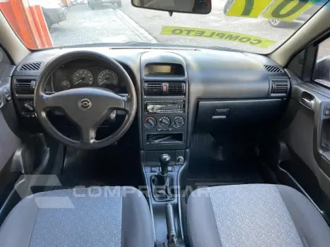 ASTRA HATCH - 2.0 MPFI ADVANTAGE 8V 2P MANUAL