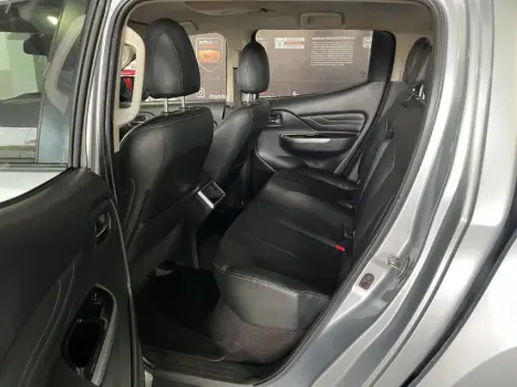 L200 TRITON 2.4 16V Turbo Sport HPE CD 4X4