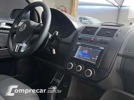 POLO SEDAN 1.6 MI 8V FLEX 4P MANUAL