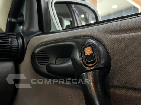 CLASSIC 1.0 MPFI LS 8V FLEX 4P MANUAL