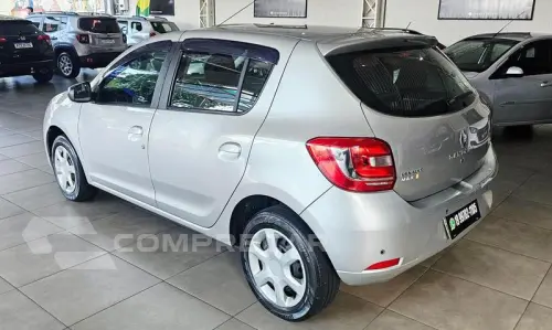 SANDERO EXPR 10