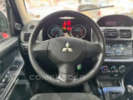 PAJERO TR4 - 2.0 4X4 16V 4P MANUAL