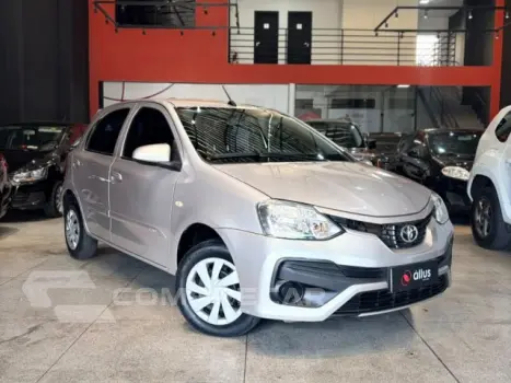 Toyota ETIOS HATCH - 1.3 X 16V 4P MANUAL 4 portas