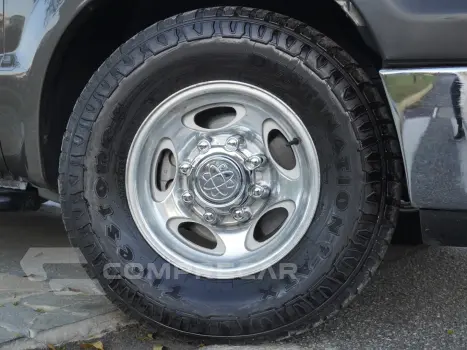 F-250 4.2 XLT 4X2 CS TURBO DIESEL 2P MANUAL