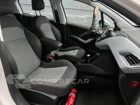 208 - 1.6 ACTIVE PACK 16V 4P AUTOMÁTICO