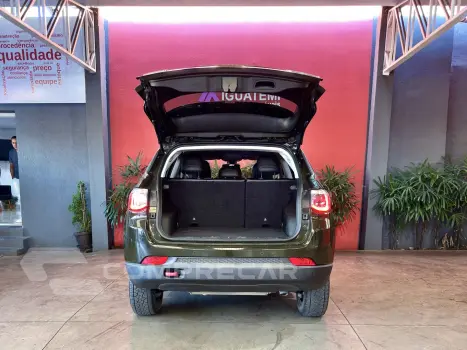 COMPASS 2.0 16V DIESEL TRAILHAWK 4X4 AUTOMÁTICO