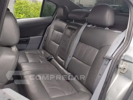 VECTRA 2.0 MPFI Elegance 8V