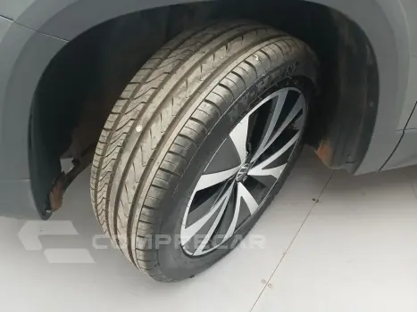 TAOS 1.4 250 TSI TOTAL FLEX COMFORTLINE AUTOMÁTICO