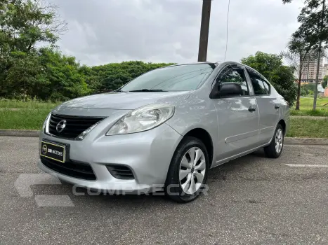 NISSAN VERSA 1.6 16V S 4 portas