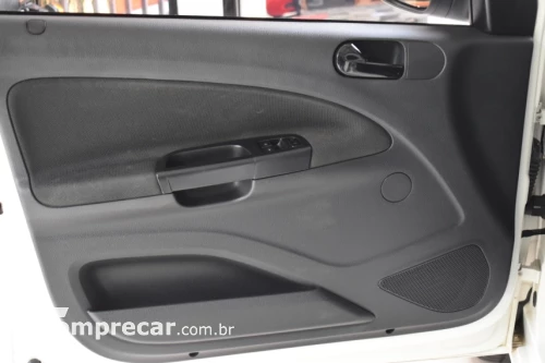 VOYAGE 1.0 12V MPI Totalflex