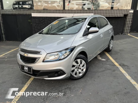 CHEVROLET ONIX HATCH LT 1.4 8V FlexPower 5p Mec. 4 portas